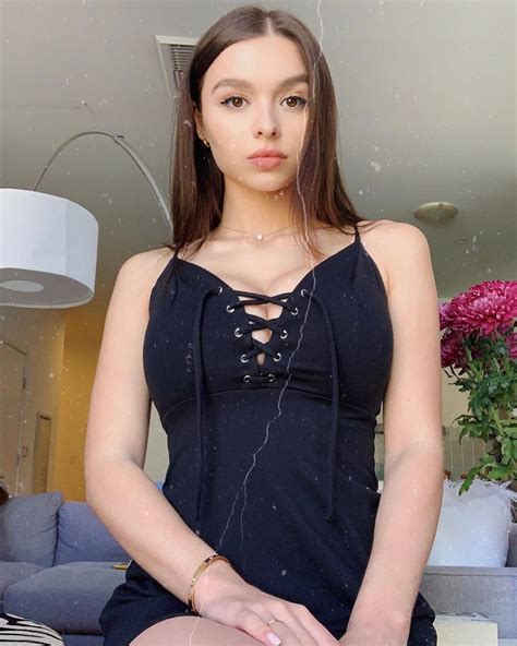 sophie mudd ph|Sophie Mudd: Social Media's Sensation.
